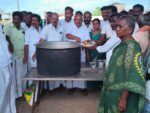 அதிமுக வர்த்தக அணி சார்பில் பொதுமக்களுக்கு அன்னதானம் வழங்கிய முன்னாள் எம்.எல்.ஏ., !